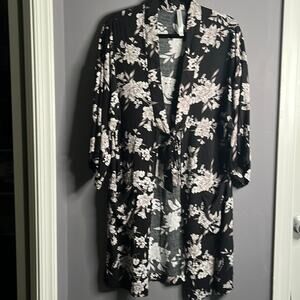 Spiritual Gangster Maya Black White Floral Tie Front Kimono One Size
